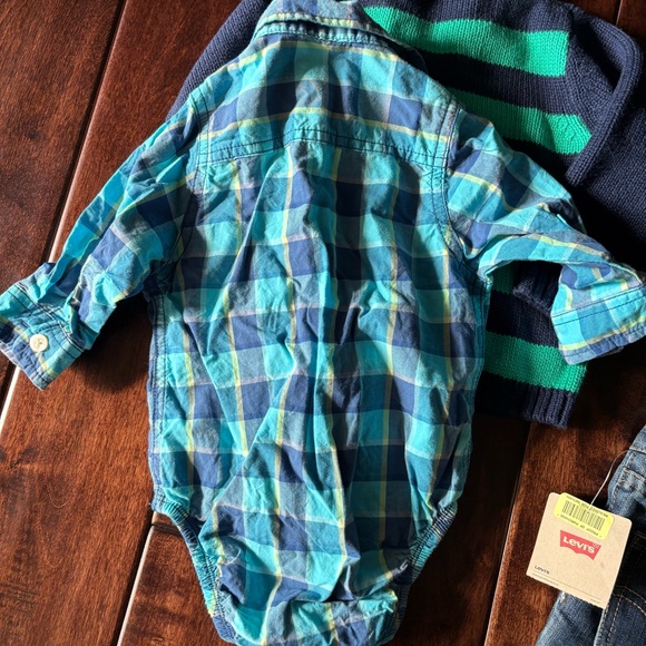Adorable baby boy set! Jeans, polo onesie and sweater - Picture 9 of 9